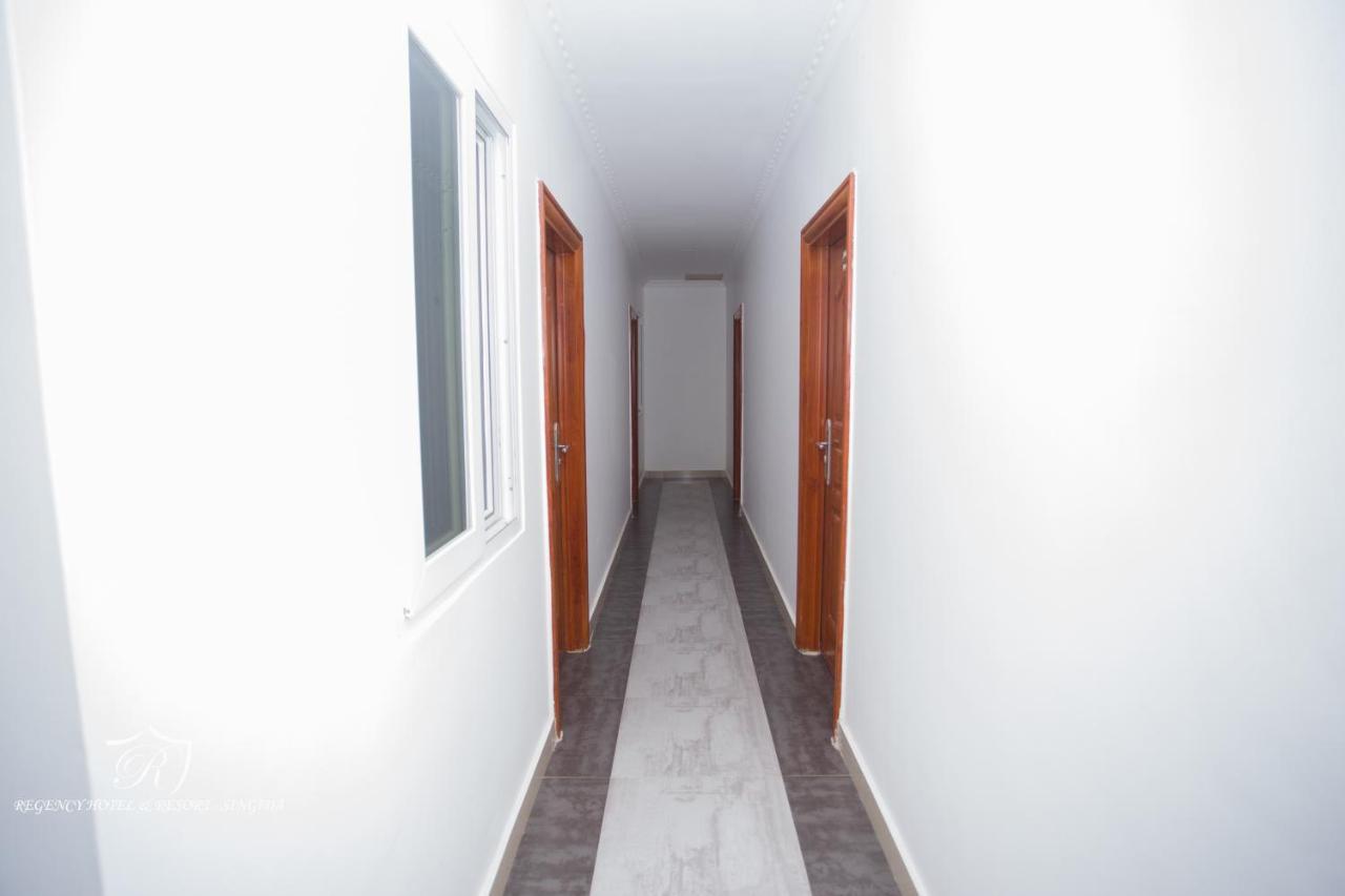 Regency Resort Singida Buitenkant foto