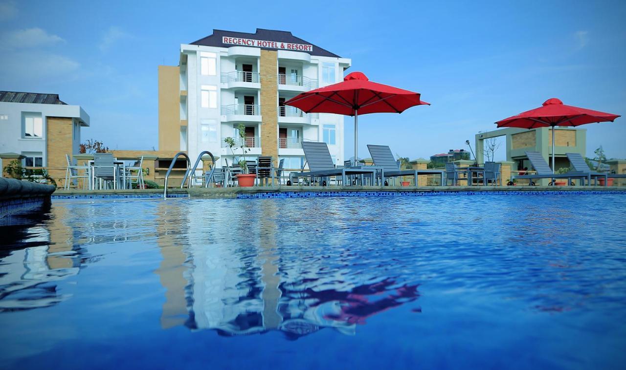 Regency Resort Singida Buitenkant foto