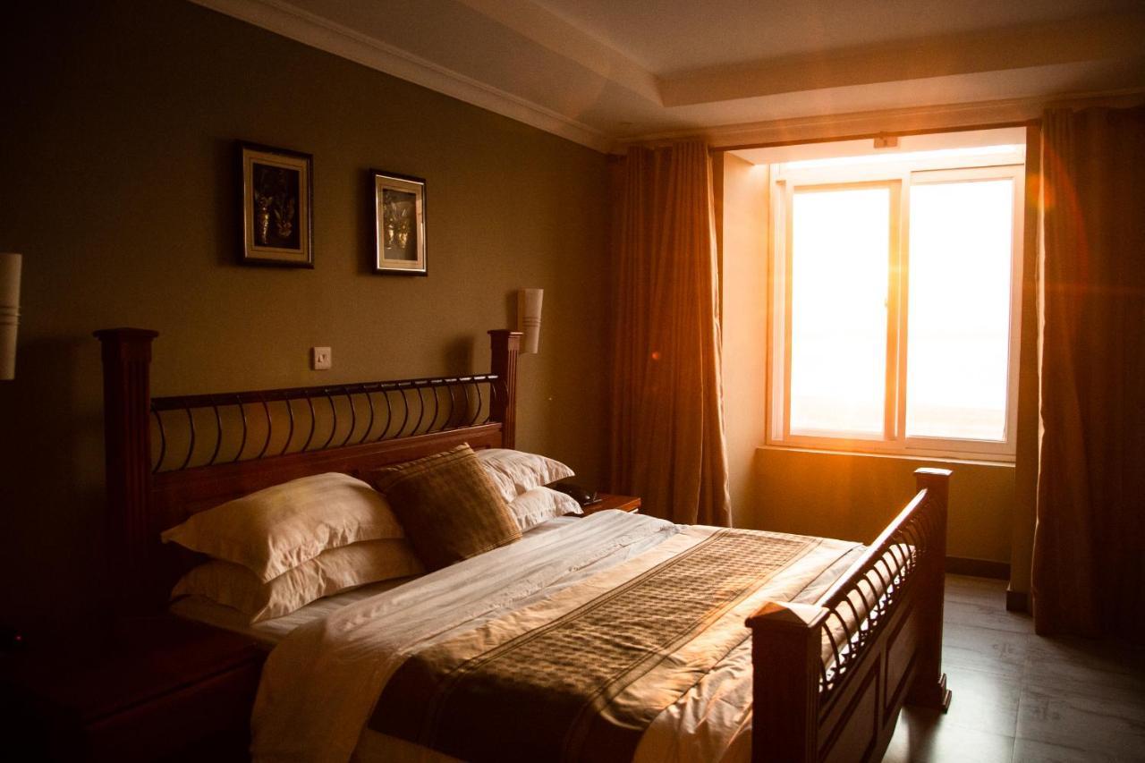 Regency Resort Singida Buitenkant foto