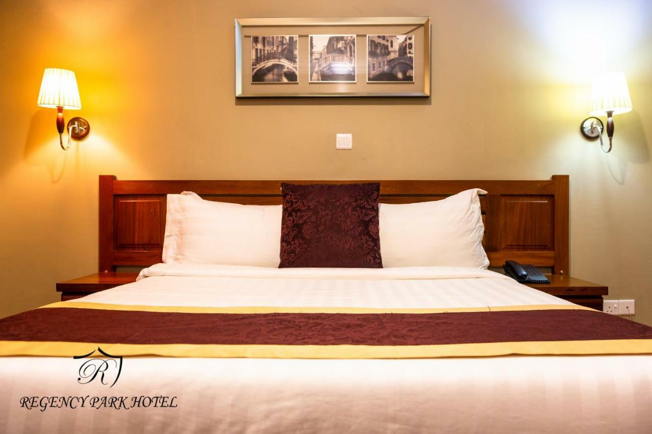 Regency Resort Singida Buitenkant foto