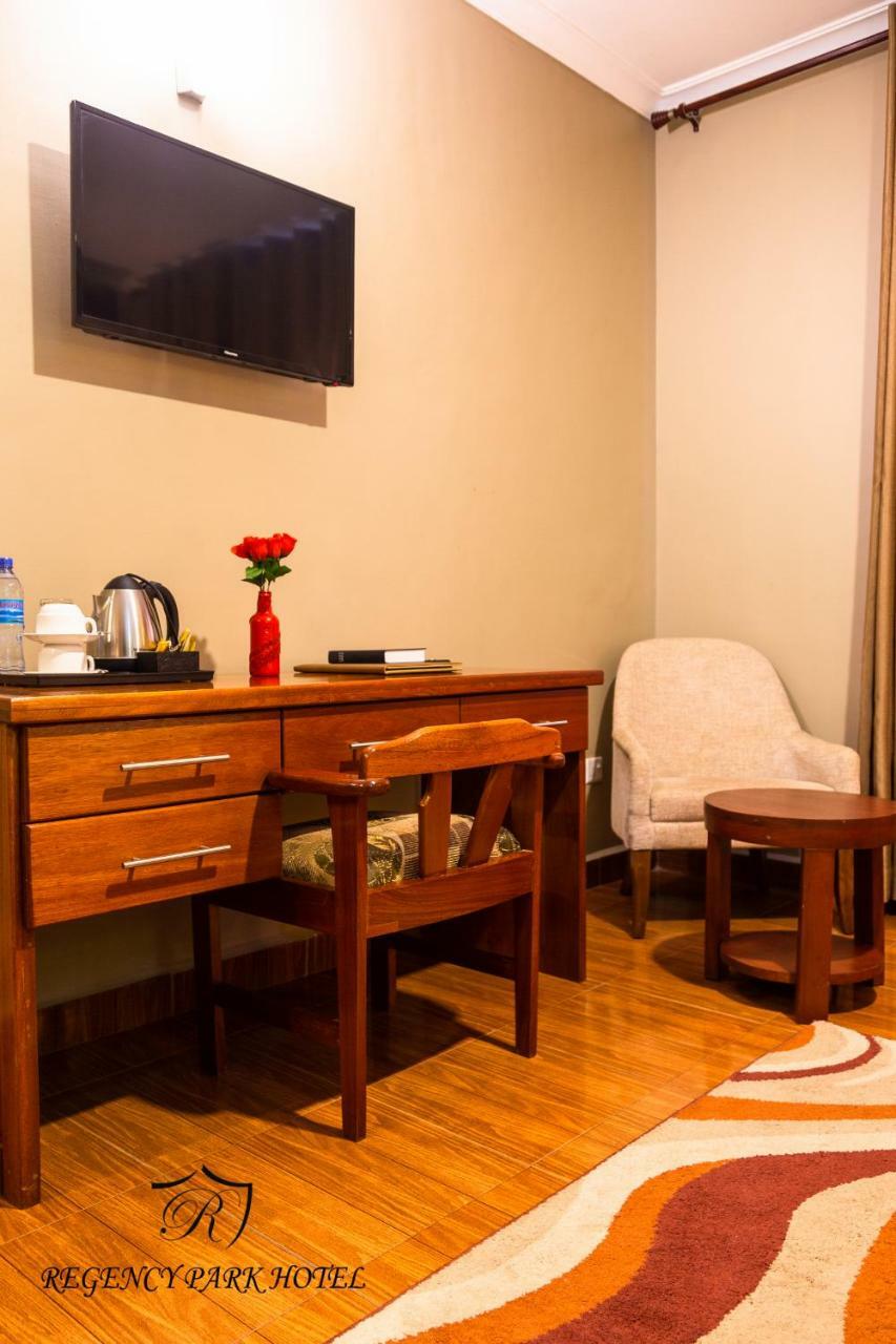 Regency Resort Singida Buitenkant foto