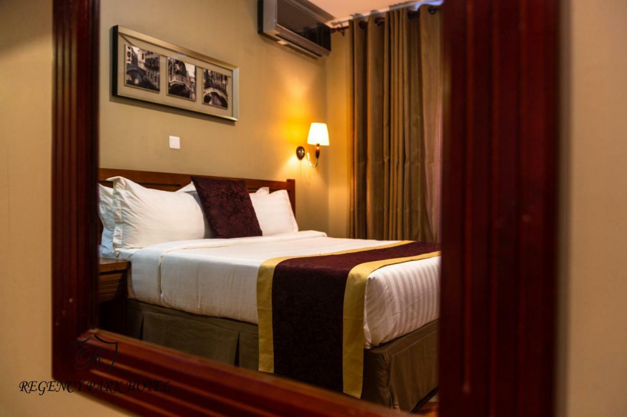 Regency Resort Singida Buitenkant foto