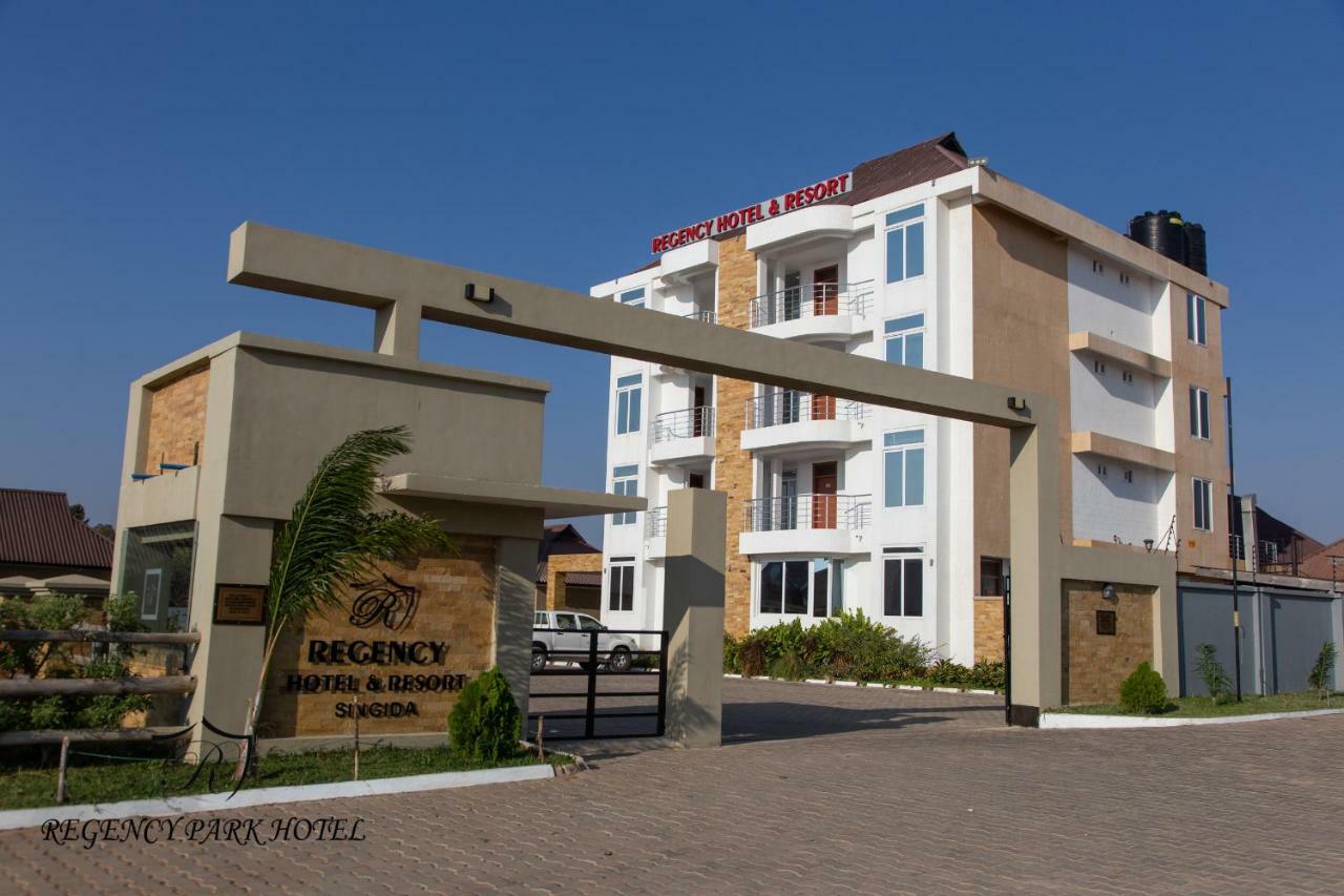 Regency Resort Singida Buitenkant foto