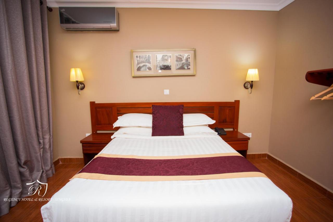 Regency Resort Singida Buitenkant foto